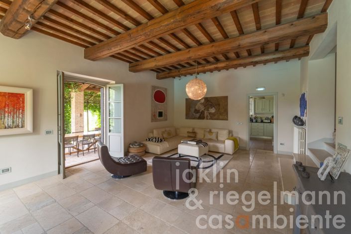 Image No.30-5 Bed Country House for sale