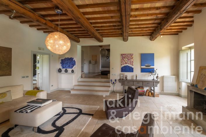 Image No.32-5 Bed Country House for sale