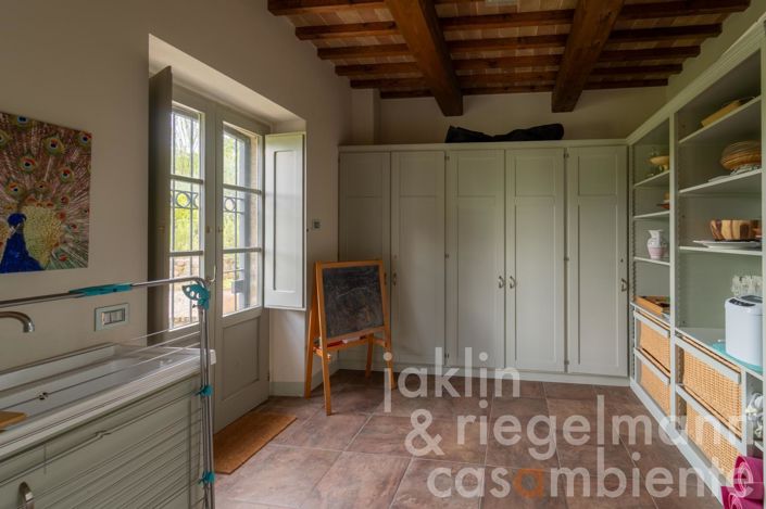 Image No.39-5 Bed Country House for sale