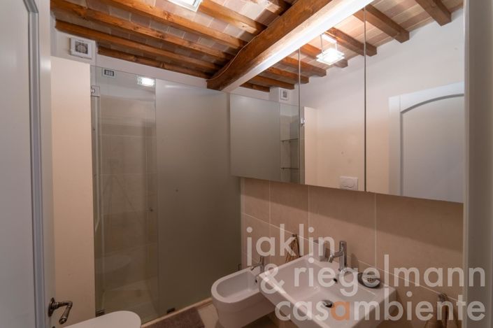 Image No.42-5 Bed Country House for sale