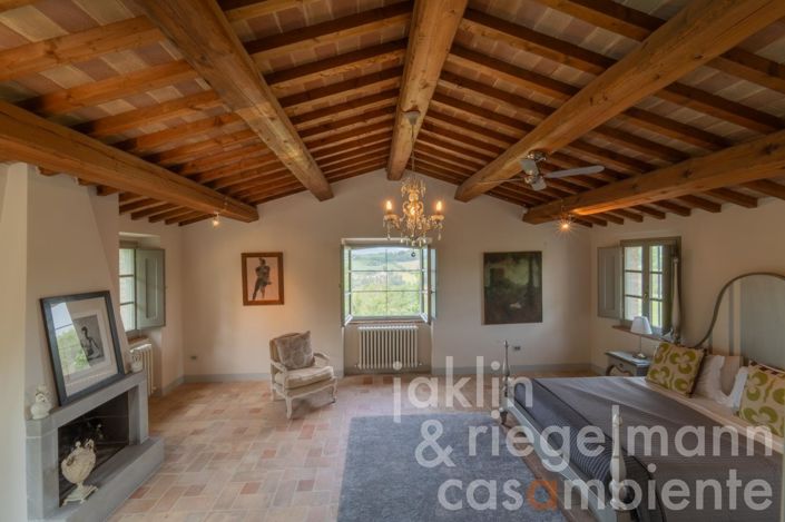 Image No.56-5 Bed Country House for sale