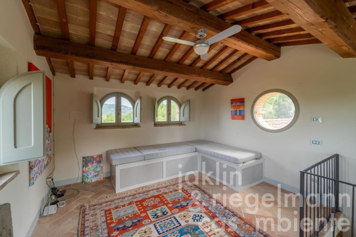 Image No.57-5 Bed Country House for sale