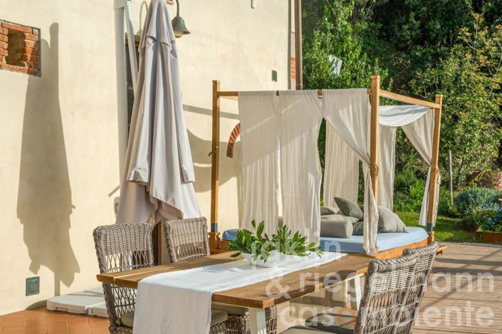 Image No.15-6 Bed Country House for sale