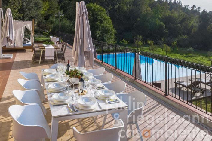 Image No.24-6 Bed Country House for sale