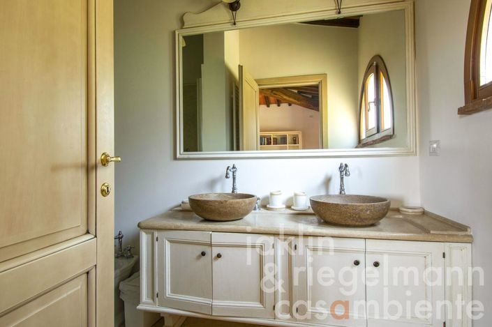 Image No.36-Maison de campagne de 6 chambres à vendre à Volterra