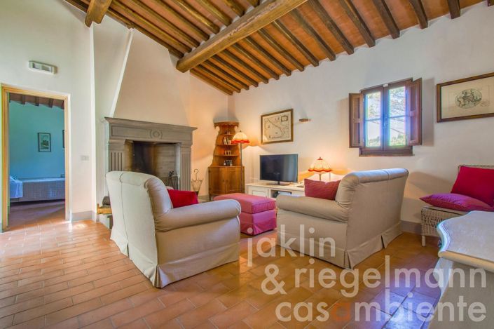 Image No.74-6 Bed Country House for sale