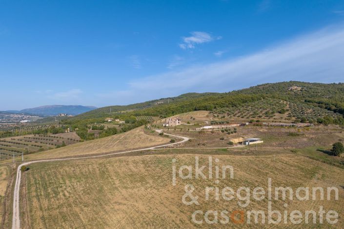 Image No.15-8 Bed Farmhouse for sale