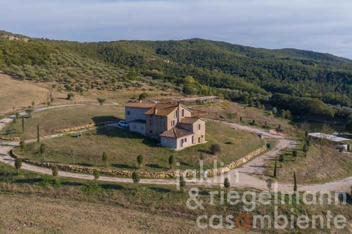 Image No.18-8 Bed Farmhouse for sale