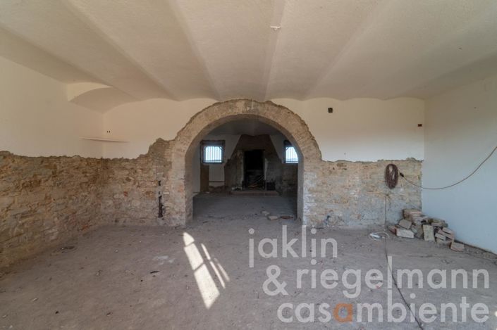 Image No.35-8 Bed Farmhouse for sale