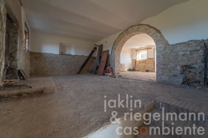 Image No.38-8 Bed Farmhouse for sale