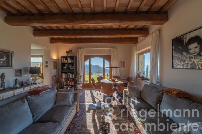 Image No.16-5 Bed Country House for sale