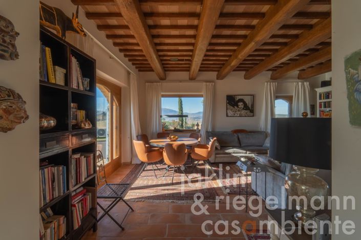 Image No.19-5 Bed Country House for sale