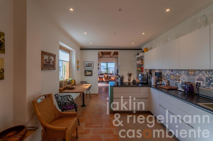 Image No.20-5 Bed Country House for sale