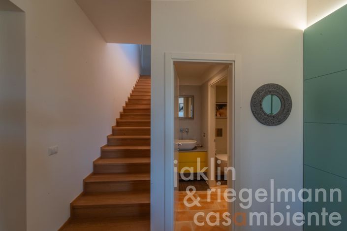 Image No.24-5 Bed Country House for sale