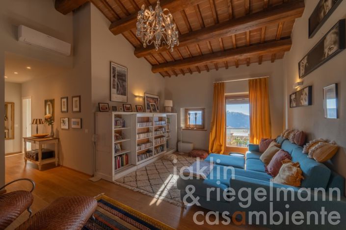 Image No.26-5 Bed Country House for sale