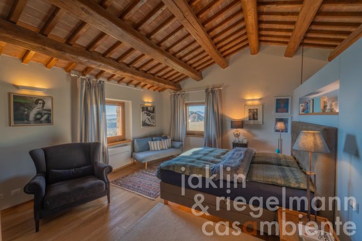 Image No.27-5 Bed Country House for sale