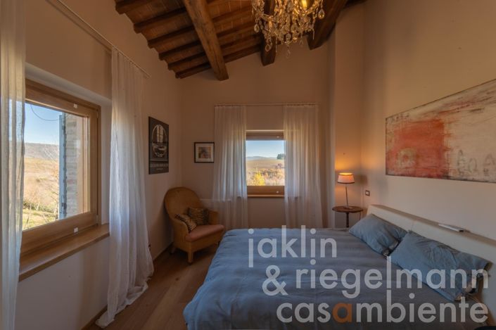 Image No.31-5 Bed Country House for sale