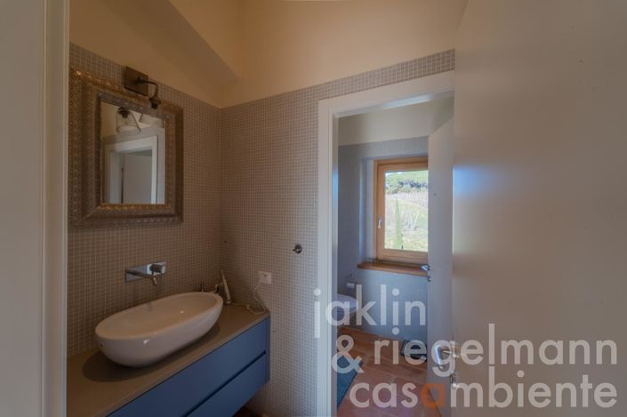 Image No.32-5 Bed Country House for sale