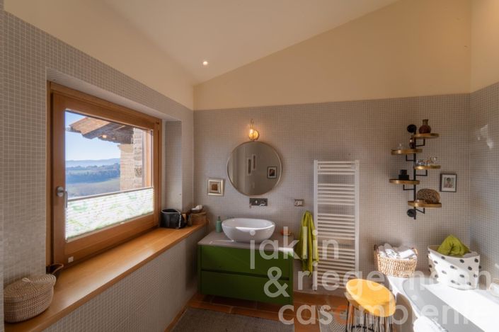 Image No.34-5 Bed Country House for sale