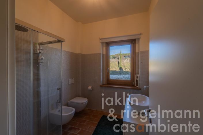 Image No.38-5 Bed Country House for sale