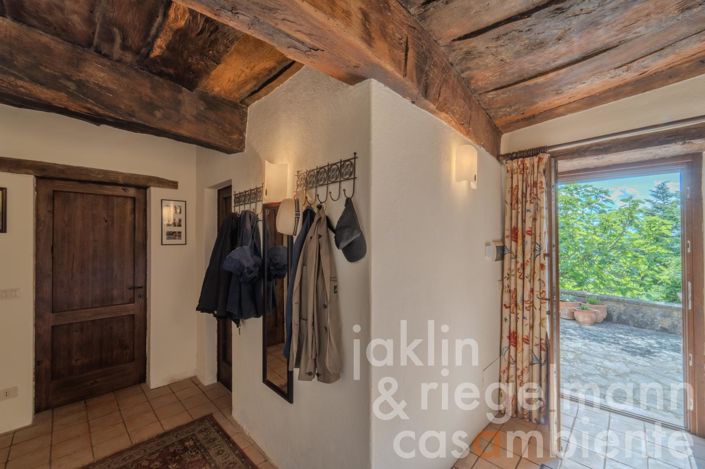 Image No.19-5 Bed Country House for sale