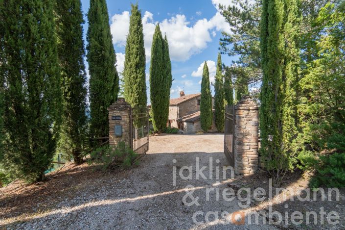 Image No.46-5 Bed Country House for sale