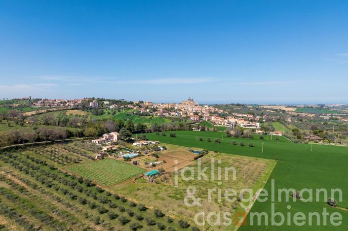 Image No.14-14 Bed Farmhouse for sale