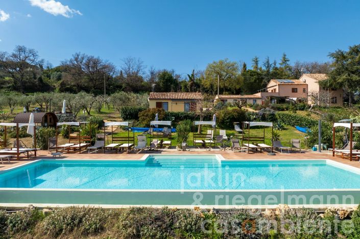 Image No.18-14 Bed Farmhouse for sale