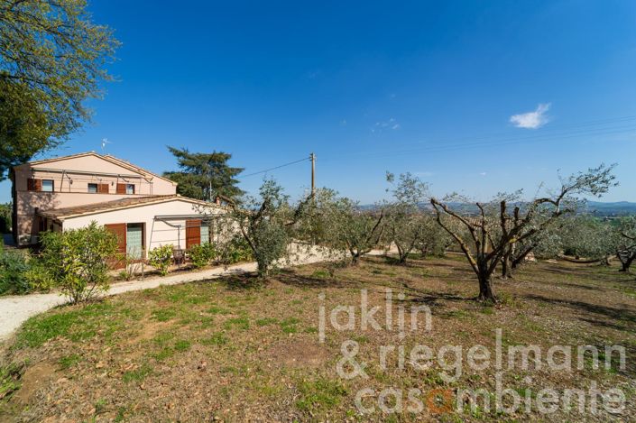 Image No.27-14 Bed Farmhouse for sale