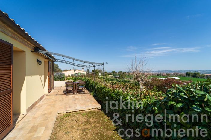 Image No.30-14 Bed Farmhouse for sale