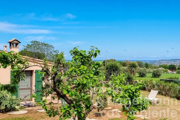 Image No.35-14 Bed Farmhouse for sale