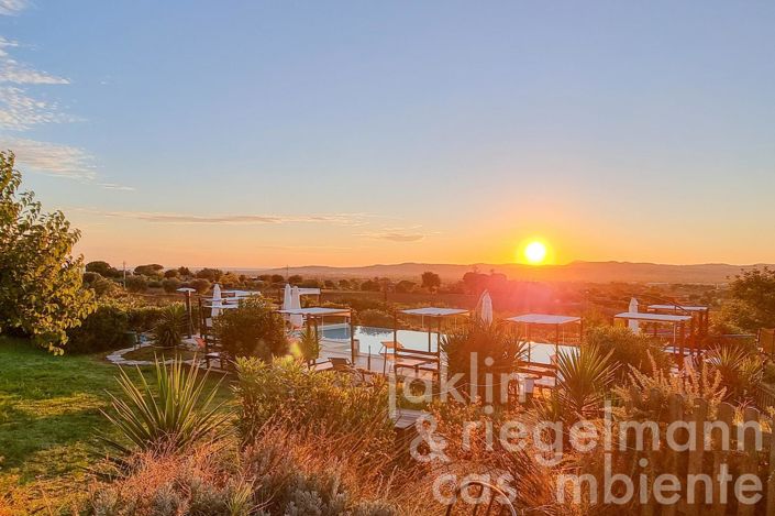 Image No.49-14 Bed Farmhouse for sale