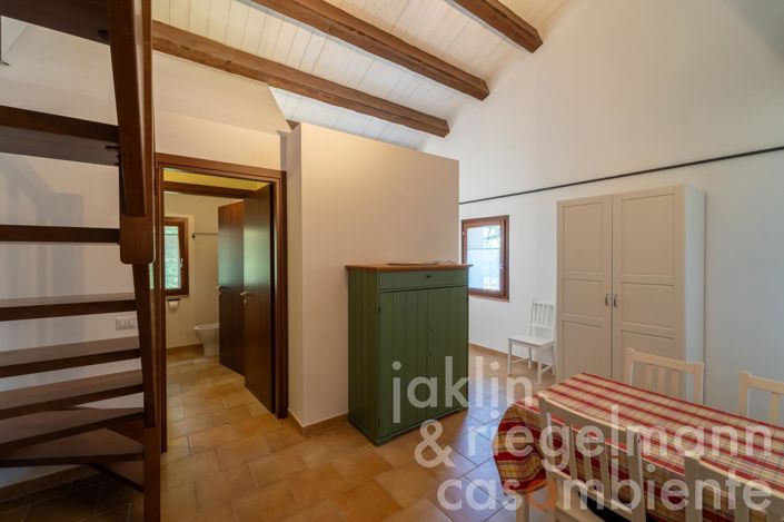 Image No.61-14 Bed Farmhouse for sale