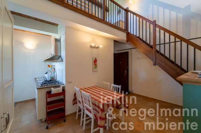 Image No.62-14 Bed Farmhouse for sale