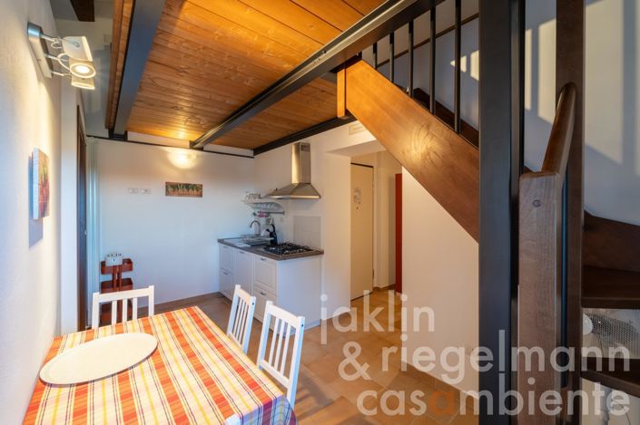 Image No.71-14 Bed Farmhouse for sale