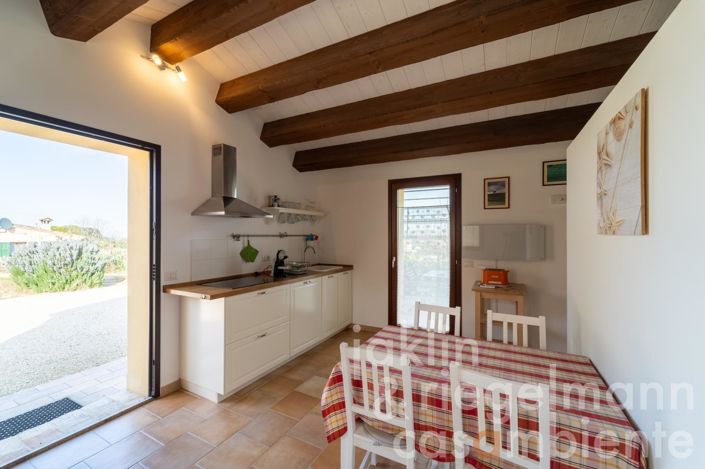 Image No.97-14 Bed Farmhouse for sale