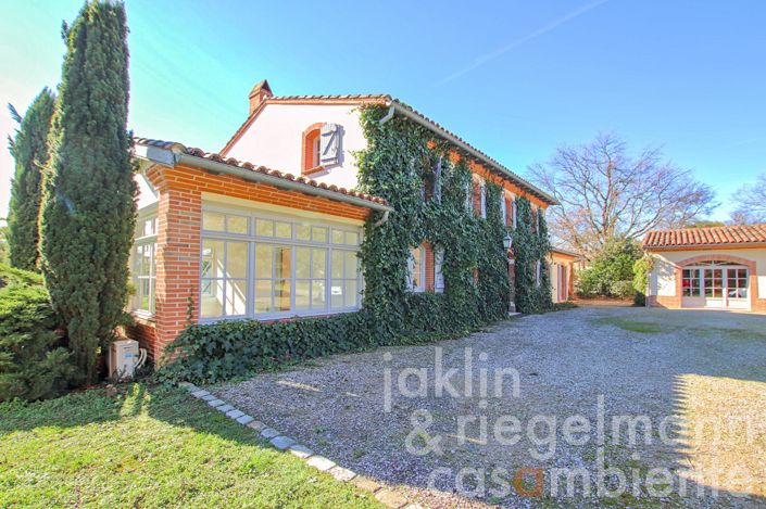 Image No.2-5 Bed Country House for sale