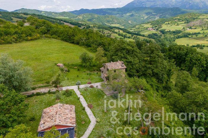 Image No.10-2 Bed Country House for sale