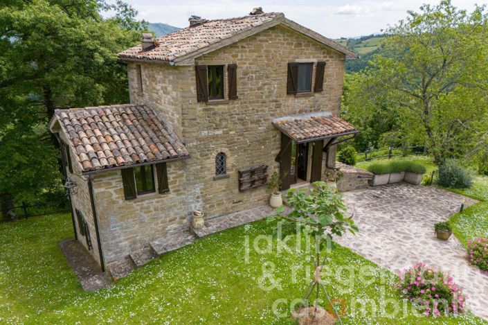 Image No.11-2 Bed Country House for sale