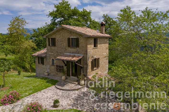 Image No.2-2 Bed Country House for sale