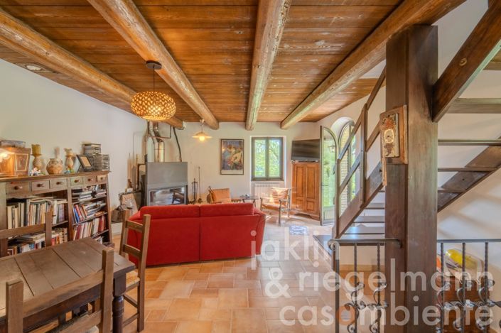 Image No.21-2 Bed Country House for sale