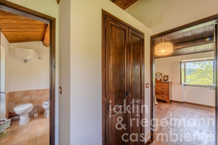 Image No.24-2 Bed Country House for sale