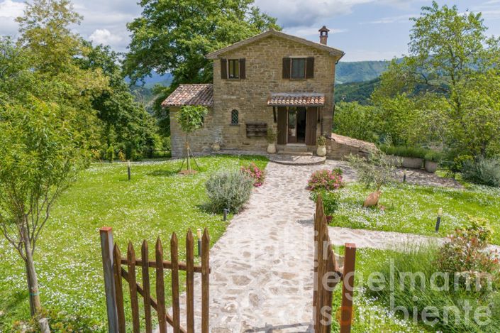 Image No.3-2 Bed Country House for sale