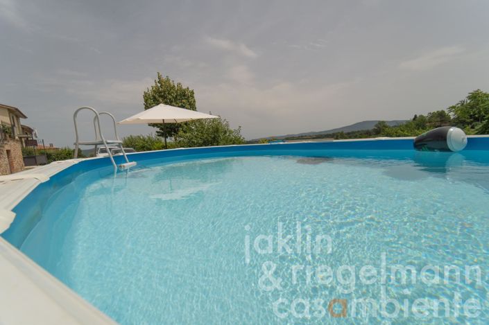 Image No.11-4 Bed Country House for sale