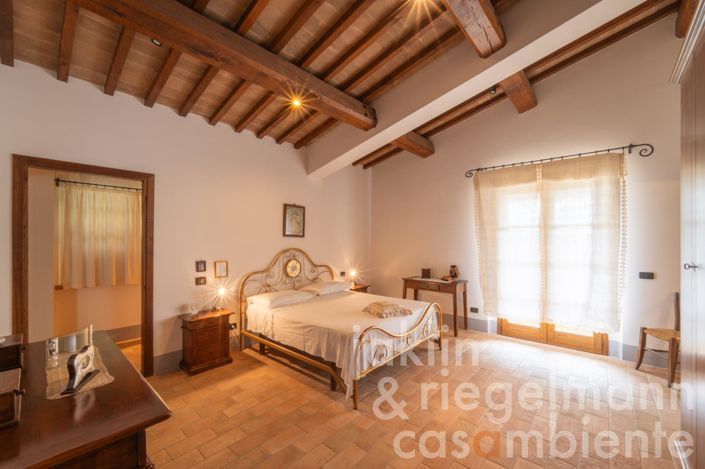 Image No.26-4 Bed Country House for sale