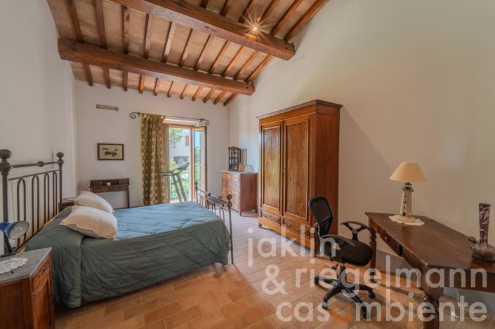 Image No.32-4 Bed Country House for sale