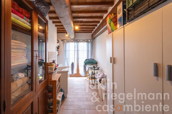 Image No.37-4 Bed Country House for sale