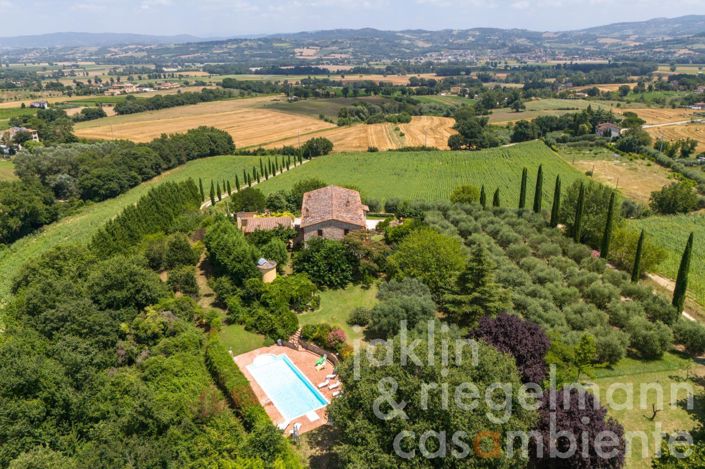 Image No.18-Maison de campagne de 10 chambres à vendre à Fratta Todina