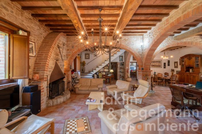 Image No.24-10 Bed Country House for sale