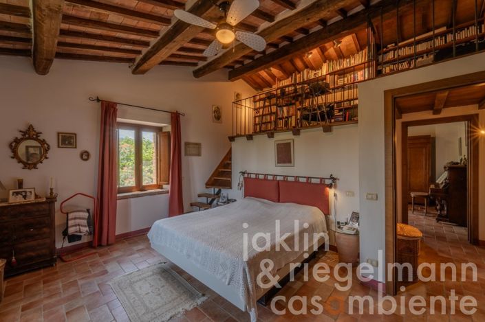 Image No.28-Maison de campagne de 10 chambres à vendre à Fratta Todina